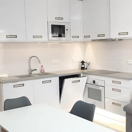 Modern Apartment Near Beaches By Weekome Apartment *